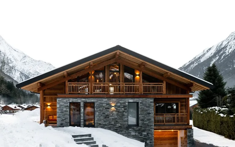 Constructeur d’habitats sur mesure en Haute-Savoie, spécialisé en maisons et villas personnalisées, conception et réalisation sur mesure