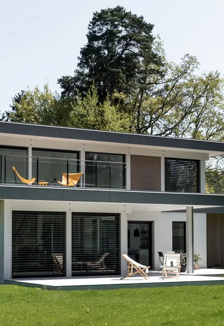 Constructeur d’habitats sur mesure en Haute-Savoie, spécialisé en maisons et villas personnalisées, conception et réalisation sur mesure