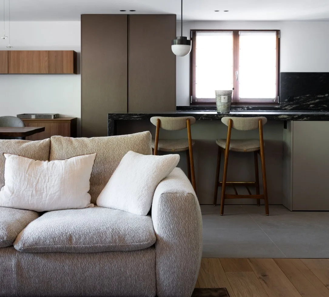 Constructeur d’habitats sur mesure en Haute-Savoie, spécialisé en maisons et villas personnalisées, conception et réalisation sur mesure