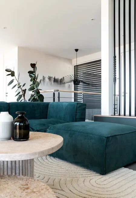 Constructeur d’habitats sur mesure en Haute-Savoie, spécialisé en maisons et villas personnalisées, conception et réalisation sur mesure