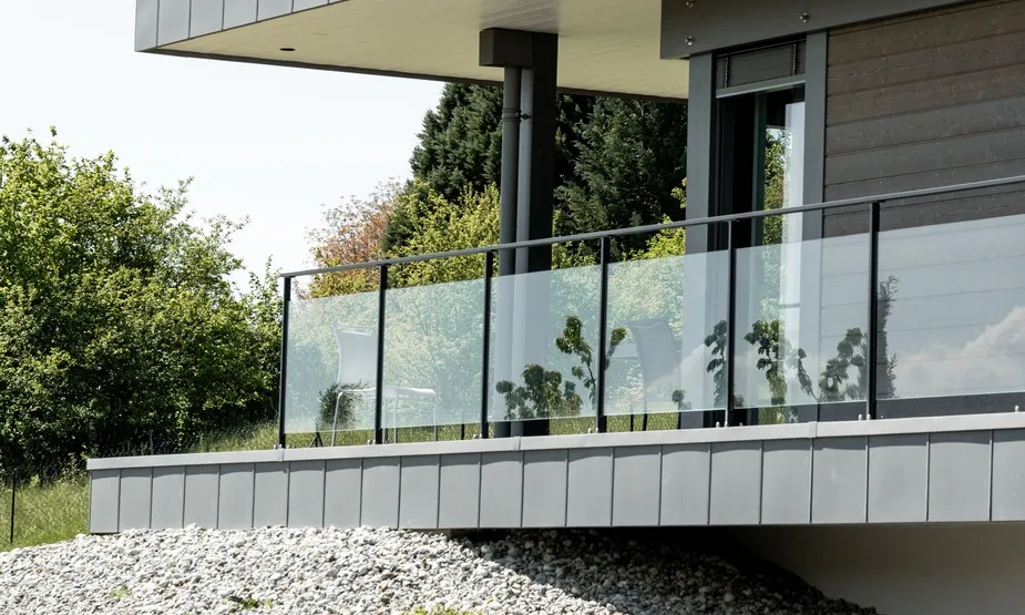 Constructeur d’habitats sur mesure en Haute-Savoie, spécialisé en maisons et villas personnalisées, conception et réalisation sur mesure