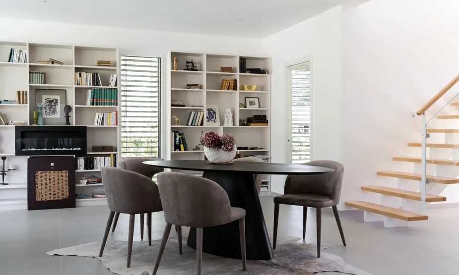 Constructeur d’habitats sur mesure en Haute-Savoie, spécialisé en maisons et villas personnalisées, conception et réalisation sur mesure